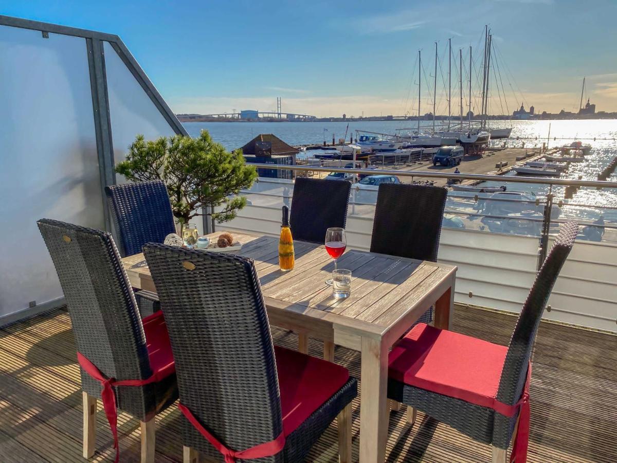 Haus Putbus In Altefaehr - Wg 3 Mit Panoramablick Apartment Bagian luar foto