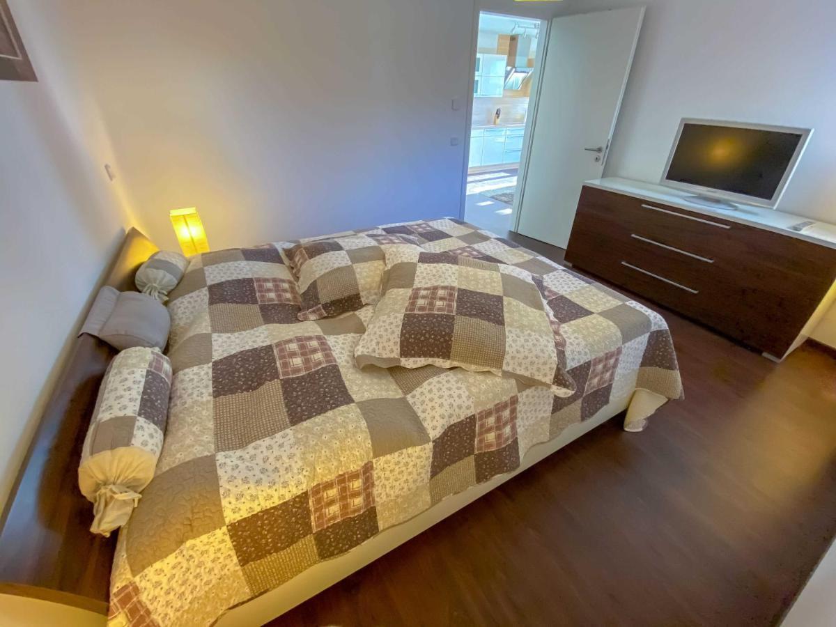 Haus Putbus In Altefaehr - Wg 3 Mit Panoramablick Apartment Bagian luar foto